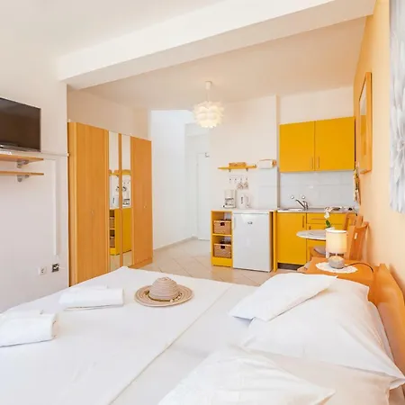 Mirela 아파트 믈리니