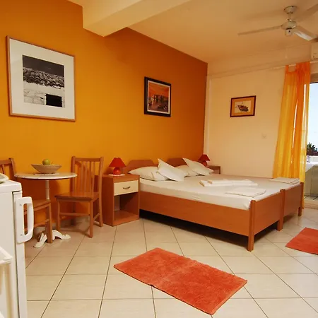 Apartment Mirela *