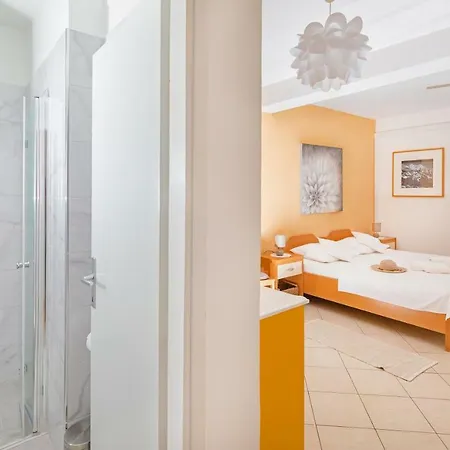 Mirela Apartment *