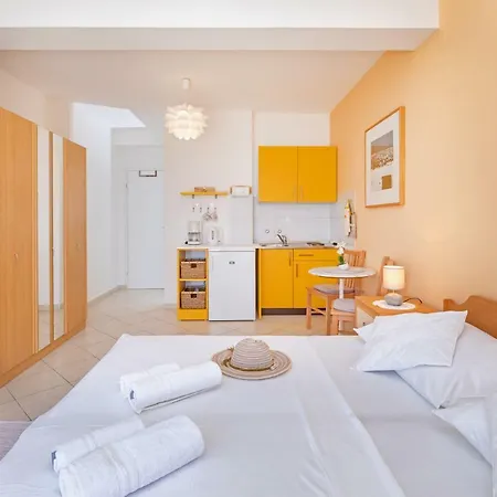 Mirela Apartment