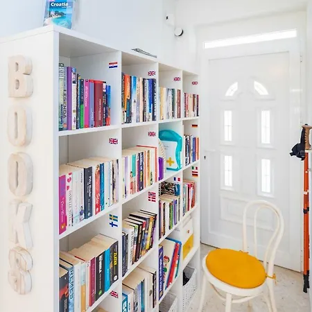 Apartment Mirela Mlini